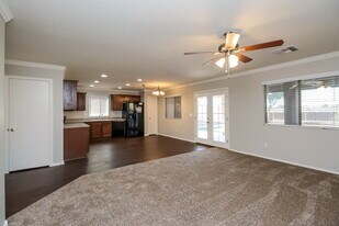 452 S Sabrina in Mesa, AZ - Building Photo