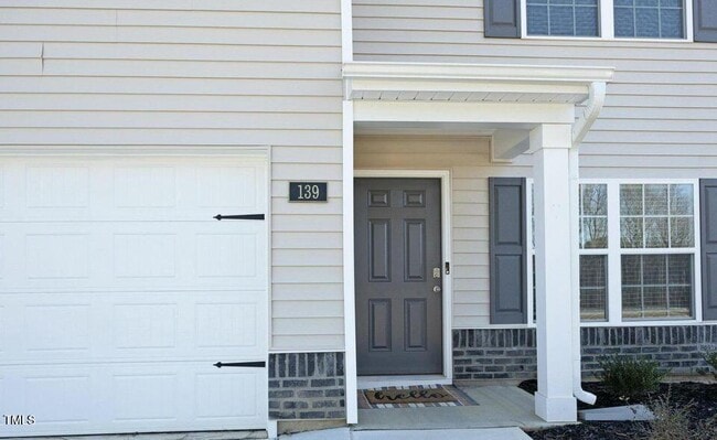 139 Palm Dr in Sanford, NC - Building Photo - Building Photo