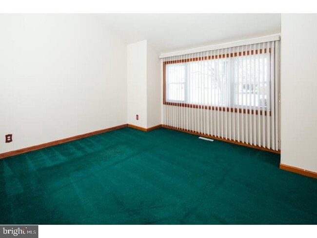 225 Brennen Dr in Newark, DE - Building Photo - Building Photo