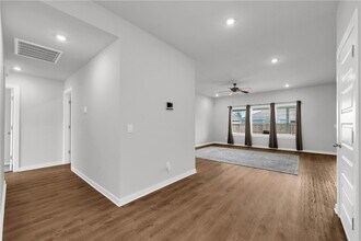 4411 W Canyon Run Dr in Fayetteville, AR - Building Photo - Building Photo