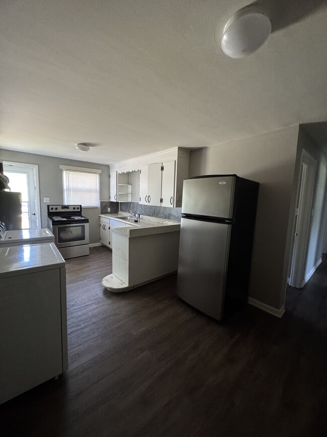 3309 Clarence Towery Cir in Hildebran, NC - Building Photo - Building Photo