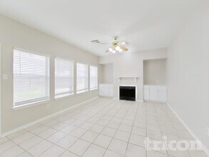 5911 Klamath Falls Ct in Houston, TX - Building Photo - Building Photo