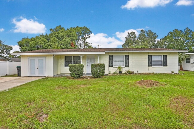 property at 2711 Aloma Ave