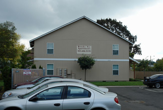 Brooks Ave. apartments in Salem, OR - Building Photo - Building Photo