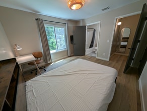 1511 Graduate Ln in Raleigh, NC - Building Photo - Building Photo