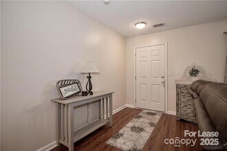 137 Lynch Cir in Mooresville, NC - Building Photo - Building Photo