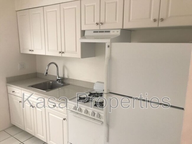 property at 2140 California St