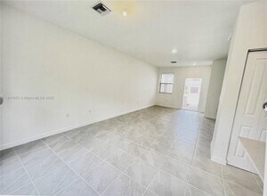 24576 SW 119th Pl in Princeton, FL - Building Photo - Building Photo
