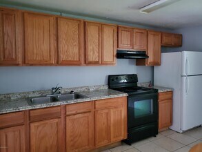 2678 Sunrise Village Dr in Orange Park, FL - Foto de edificio - Building Photo