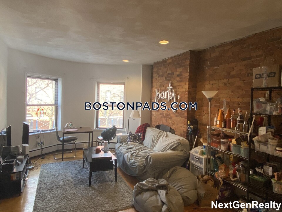 612 Columbus Ave, Unit 2 in Boston, MA - Building Photo