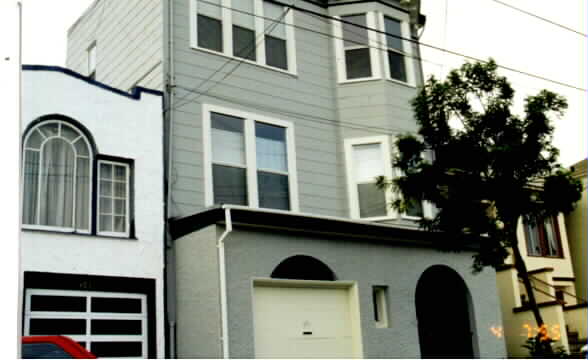 471 Winchester St in Daly City, CA - Building Photo - Building Photo