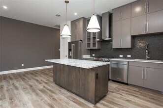 4404 Camp Bowie Blvd in Fort Worth, TX - Building Photo - Building Photo