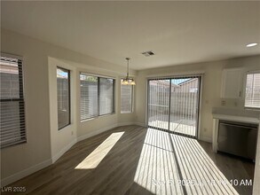 6543 Blooming Sun Ct in Las Vegas, NV - Building Photo - Building Photo