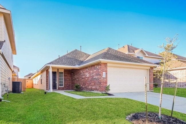 2525 Grayling Dr in Shenandoah, TX - Building Photo - Building Photo