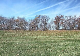 2304 Sunny Hill Cir in York, PA - Foto de edificio - Building Photo