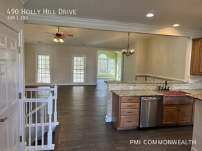 490 Holly Hill Dr in Barboursville, VA - Building Photo - Building Photo