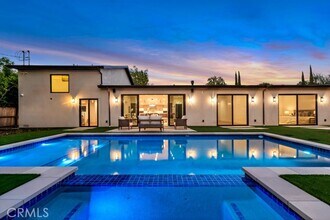 4801 Abbeyville Ave in Los Angeles, CA - Building Photo - Building Photo