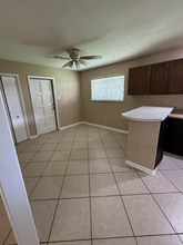 165 Smelker Ave in Beaumont, TX - Building Photo - Building Photo