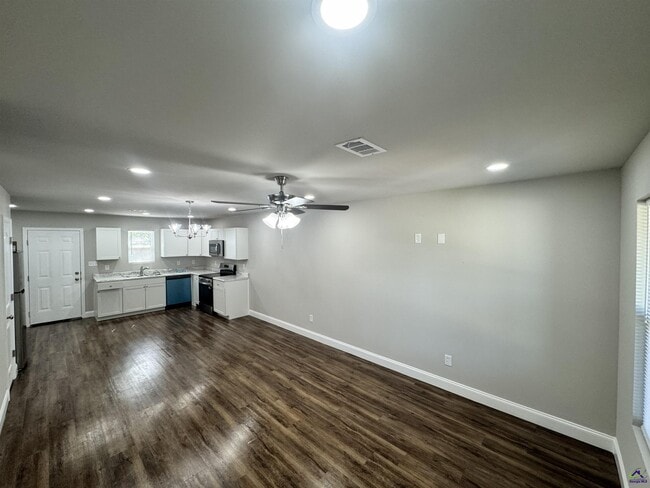 301 Doyle St in Warner Robins, GA - Building Photo - Building Photo