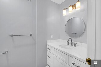 535 S Orange Grove Blvd, Unit 12 in Pasadena, CA - Building Photo - Building Photo