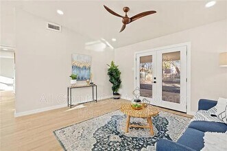 810 Sahara Ave in Austin, TX - Building Photo - Building Photo