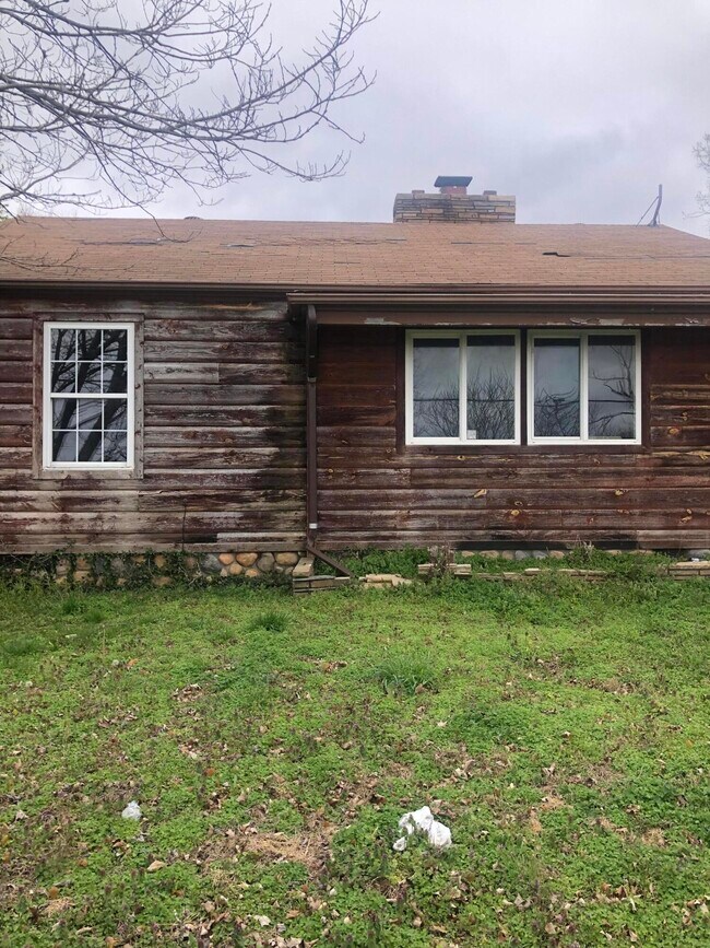 4931 State Hwy 39 in Shell Knob, MO - Building Photo - Building Photo