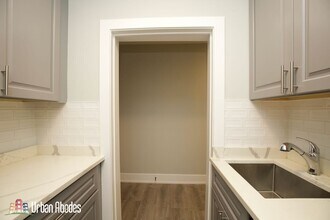 535 W Belmont Ave, Unit A06C in Chicago, IL - Building Photo - Building Photo