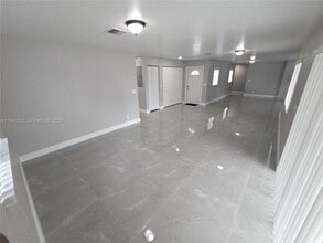 4360 NW 15th St in Lauderhill, FL - Building Photo - Building Photo