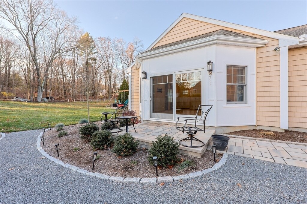 15 Warren St in Westborough, MA - Building Photo