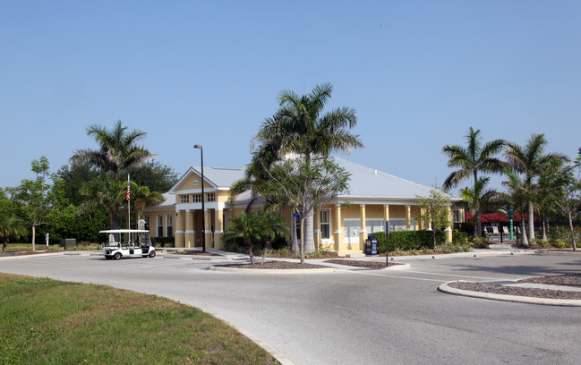 Royal Palm Terrace Apartments photo'