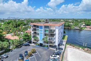 1839 Middle River Dr, Unit 100 in Fort Lauderdale, FL - Building Photo
