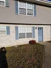 1229 Glenridge St in Lebanon, MO - Building Photo - Building Photo