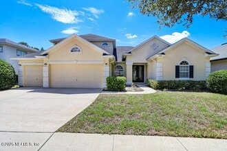 6132 White Tip Rd in Jacksonville, FL - Building Photo - Building Photo