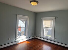 9 Park St in Haverhill, MA - Building Photo