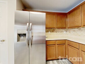 7034 Daybreak Peaks in Converse, TX - Foto de edificio - Building Photo