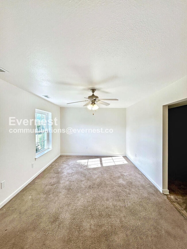 property at 3530 E Richmond Rd