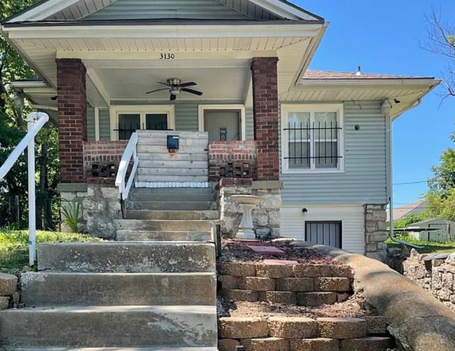 property at 3130 Myrtle Ave