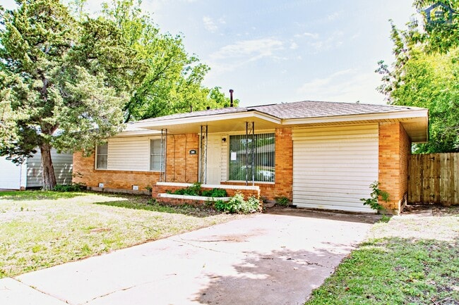 2610 NW Lindy Ave in Lawton, OK - Building Photo - Building Photo
