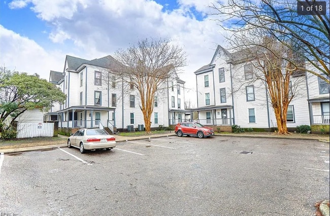 property at 923 Green St