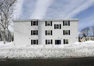 Park Court in Durham, NH - Building Photo - Building Photo