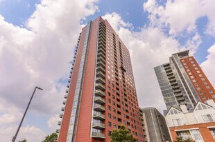 105 Christina Landing Dr in Wilmington, DE - Building Photo
