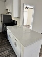 867-871 Emerald St in San Diego, CA - Foto de edificio - Building Photo