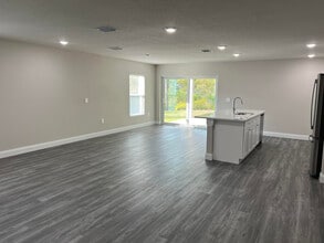 850 San Filippo Dr SE in Palm Bay, FL - Building Photo - Building Photo