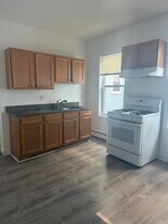 40 Hilda St, Unit 2 in Quincy, MA - Building Photo