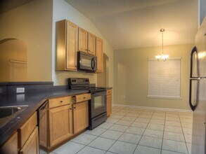 1828 Creekview Dr in Green Cove Springs, FL - Building Photo - Building Photo