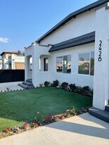 2428 Houston St, Unit 1 in Los Angeles, CA - Building Photo