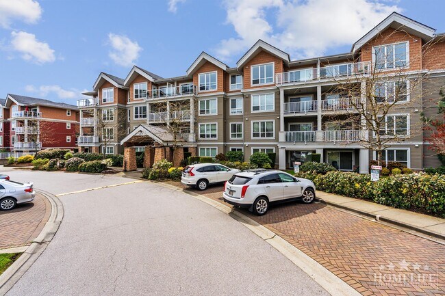 6430-6194 194 St in Surrey, BC - Building Photo - Building Photo