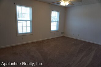 160 2nd St-Unit -1-10 in Winder, GA - Building Photo - Building Photo