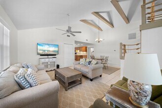 683 96th Ave N in Naples, FL - Building Photo - Building Photo