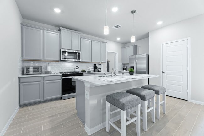 property at 1906 Texas Live Oak Ct